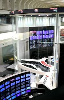 東証、午前終値は１９３円高　米ハイテク株上昇で