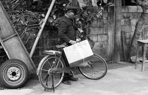 ［ぶらりおきなわ'70s］与那城町（現うるま市）伊計島の郵便配達員