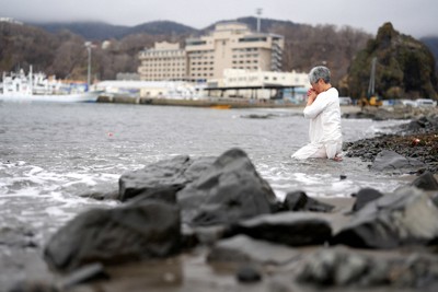 「あの日も知床は曇りだった」犠牲者悼み黙とう　観光船沈没事故2年