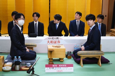 将棋・名人戦の第2局　豊島九段の初手は2六歩　反転攻勢なるか