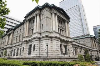 円安で物価上昇に上振れリスク　早期正常化も、日銀４月会合