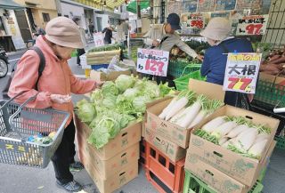 実質賃金の前年割れ、ついに24ヵ月連続　「夏以降にプラス転換」は本当か　ここに来て円安再燃の逆風が…