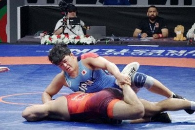 吉田アラシ、山本泰輝、パリ五輪逃す　レスリング・世界最終予選