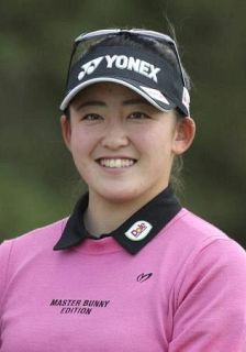 岩井千怜が２連覇、通算６勝目　女子ゴルフ最終日