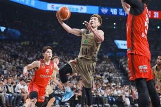 琉球、３季連続の決勝進出　バスケＢリーグ、千葉Ｊ下す