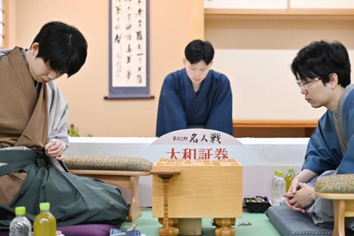 「プロの一手は勉強になる」　大盤解説に120人　名人戦第5局