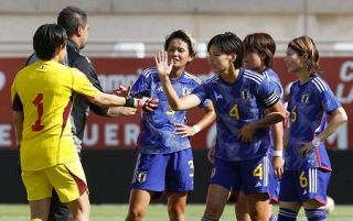 なでしこ、４―１で勝つ　サッカー女子親善試合