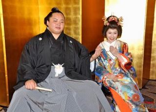 幕内琴勝峰が挙式披露宴　昨年結婚、新三役へ決意