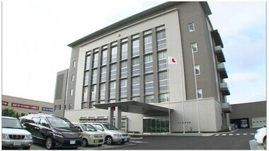 愛媛の医師（４２）逮捕　高松市の大型商業施設でバッグに隠した小型カメラで女性の下着撮影疑い【香川】