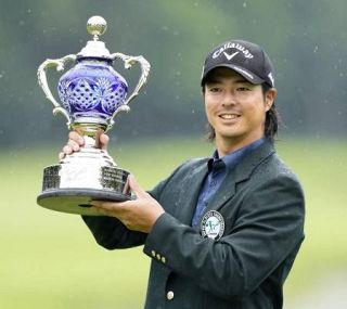 石川遼が優勝、２季ぶり１９勝目　男子ゴルフ最終日