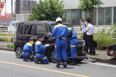 保育園児の列に軽乗用車が接触　6人重軽傷　74歳運転手を逮捕