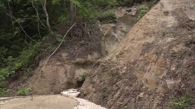 福島県の会津地方で大雨続く　喜多方市では土砂崩れで用水路が寸断　コメ作りへ影響も　週末まで不安定に