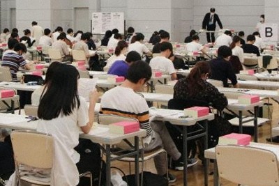 司法試験に3779人が挑戦　法科大学院修了者ら対象