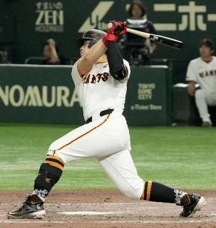 巨４―３神（１７日）　岡本が勝ち越し打