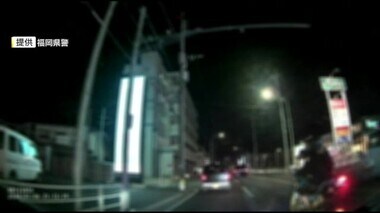 普通車の右側からバイクで幅寄せ　“あおり運転”で男４人を検挙　「通行中に笑われて腹が立った」　福岡