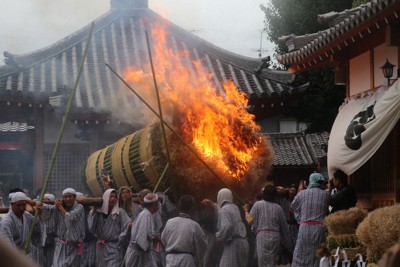 奈良の火祭り・東坊城のホーランヤ、5年連続中止　8月、熱中症警戒