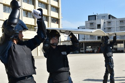 福岡県警に初の女性機動隊員誕生　1日入隊に参加して見えたもの