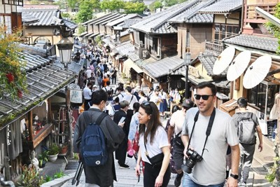 京都観光、さらに混雑　府内入込数が最多7518万人　コロナ禍前超す