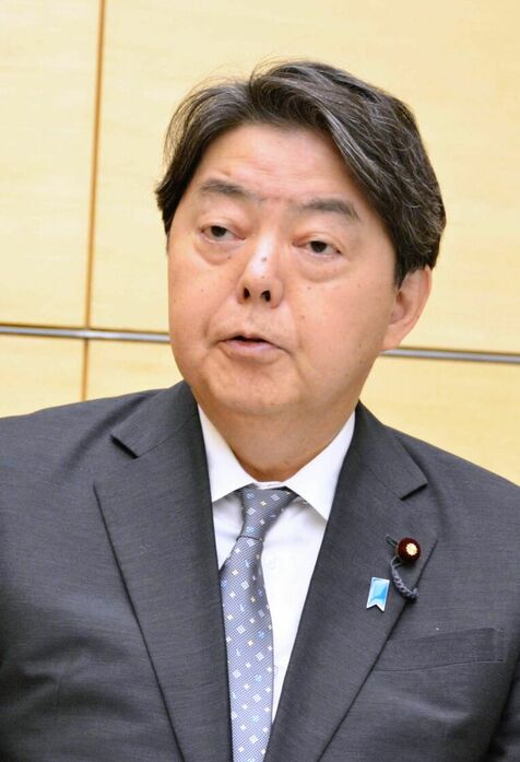 林官房長官「これまでの功績に敬意」 宜野湾市の松川正則市長の急逝を受け　新基地建設は「着実に工事を進める」