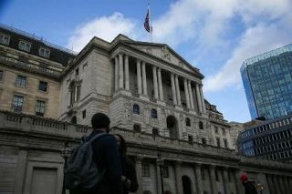 英中銀、４年５カ月ぶり利下げ　０・２５％、物価高和らぐ