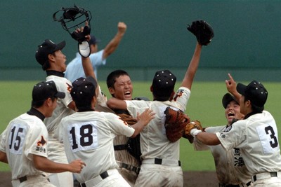 「どうせ俺らは…」　北国の劣等感覆した甲子園初Vから20年