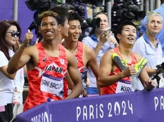 男子４００メートルリレー決勝へ　陸上・８日