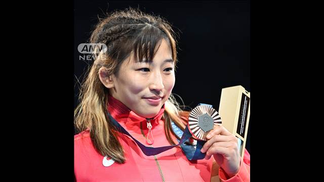 須崎優衣が圧勝で銅　意地の2大会連続メダル　レスリング女子50キロ級