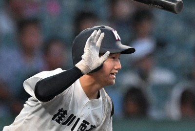 掛川西・4番の一振りが連打生み　60年ぶり初戦突破　夏の甲子園