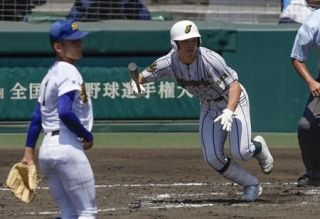 聖光学院１―２鶴岡東　鶴岡東、桜井が投打で活躍