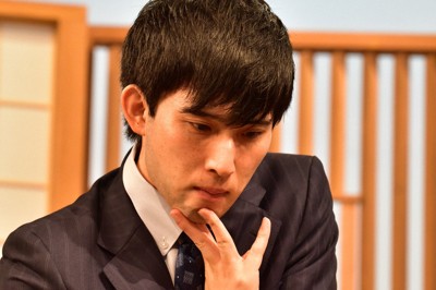 小山怜央四段、谷川浩司十七世名人に勝利し昇級　将棋NHK杯