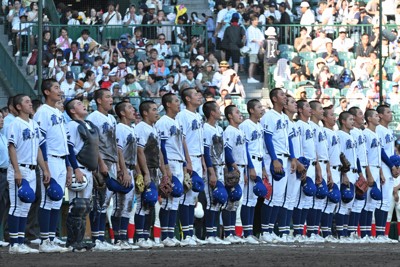 誕生日プレゼントは悲願の初勝利　霞ケ浦、延長戦制す　夏の甲子園