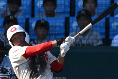 智弁和歌山4番、木製バットで同点弾　2者連続本塁打　夏の甲子園