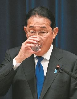 定額減税、補助金…岸田政権バラマキ連発　でも円安・物価高の不満は収まらず　「増税メガネ」の経済政策は