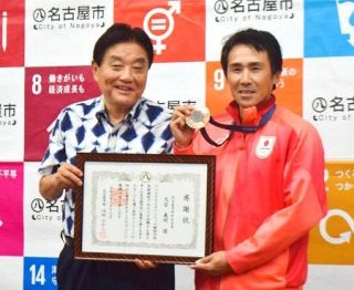 馬術の大岩選手、名古屋市長表敬　銅メダル報告「悲願だった」