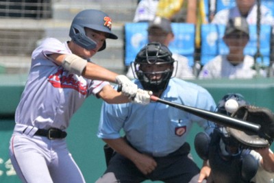 京都国際が3年ぶり8強　西日本短大付を破る　夏の甲子園