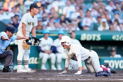 痛恨の失策にスタンドから励ましの拍手　大社の選手に　夏の甲子園