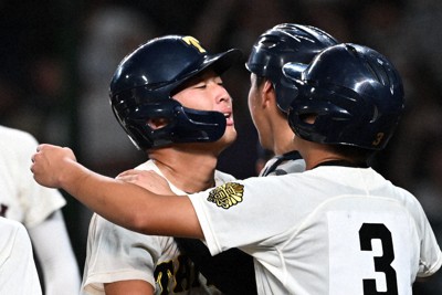 大社高93年ぶり8強　タイブレークで早稲田実を降す　夏の甲子園