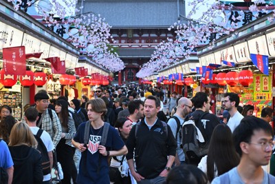 7月訪日客、単月過去最高329万人　1～7月2000万人突破は最速