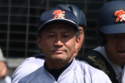 京都国際の「らしくない」監督がたどり着いた特等席　夏の甲子園