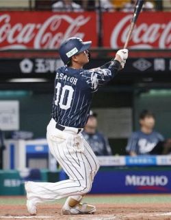 西３―２楽（２４日）　西武が逆転勝ち