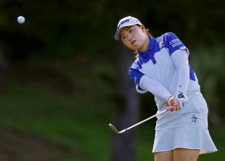 竹田麗央が首位守る　日本女子プロゴルフ第２日