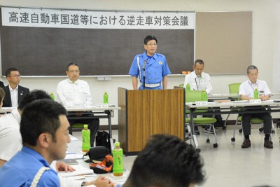 高速道の逆走、半数が認知症疑い　「特別転回など利用を」　栃木