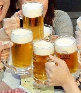 ８月のビール販売８％増　減税や猛暑が追い風