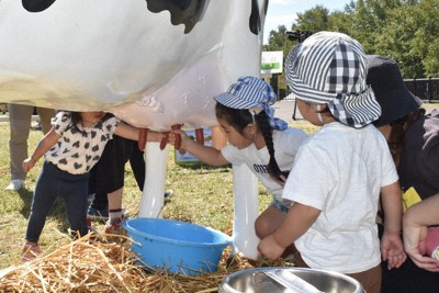 よつ葉乳業「ミルクフェスタ」に1万人　5年ぶりの開催　北海道