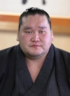 照ノ富士は秋巡業参加へ　師匠明言、秋場所全休