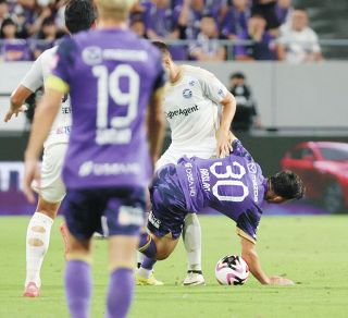 町田ゼルビアが完敗した広島戦から学んだ「マリーシア」　J1初参戦優勝を狙うために必要なモノとは