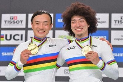 男子ケイリン　山崎賢人が優勝　自転車トラック世界選手権