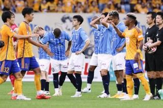 Ｊ２、横浜ＦＣの昇格決まらず　２１試合ぶりの黒星