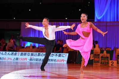 久保田・徳野組がラテン部門制す　全日本ダンススポーツ選手権