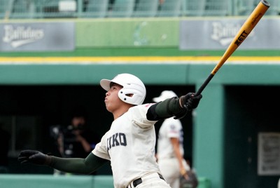 大会初本塁打は市和歌山主将「出したろう」と　高校野球・秋季近畿